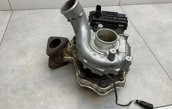 Audi A7 S7 4G Turbo 059145874J