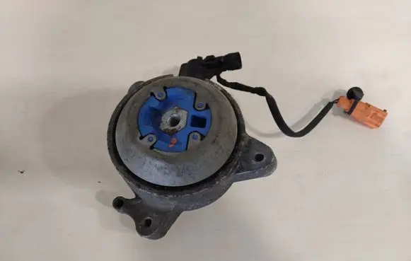 Audi A8 S8 D4 4H Gearbox mount 4H0399151AB