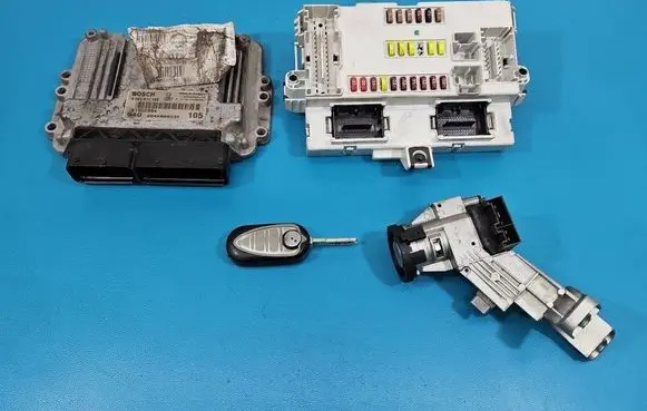 Alfa Romeo Giulietta Engine control unit/module ECU 0281017785 IMPRK1570976