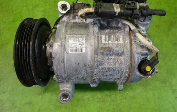 Infiniti Q30 Air conditioning (A/C) compressor (pump) A0008305702