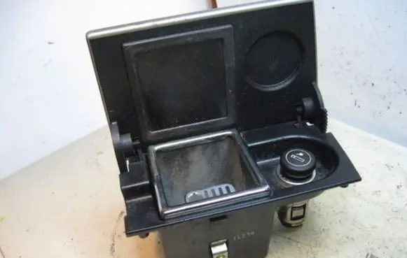 Car ashtray