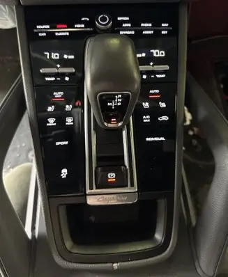 Porsche Cayenne (9Y0 9Y3) Central console control unit 9Y0919610M 9Y0919610N