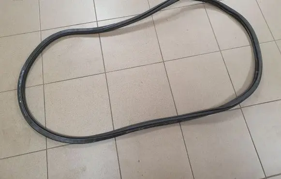 Audi Q2 - Rubber seal rear door 81A833721A