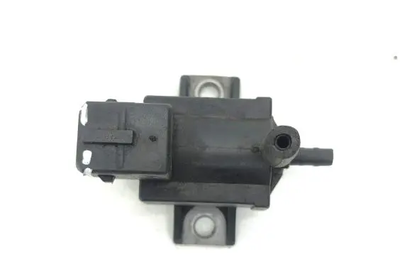 Vacuum valve
