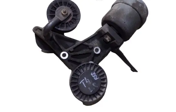 Volkswagen Transporter - Caravelle T4 Engine mount bracket 701199132C
