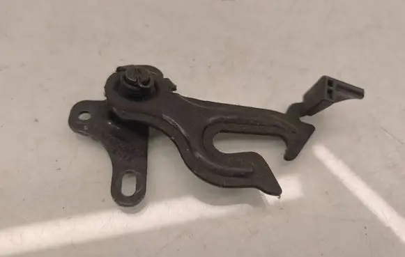 Volvo V40 Engine bonnet (hood) release handle U9H1A