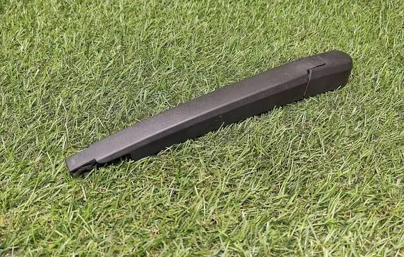 Opel Astra J Rear wiper blade arm 