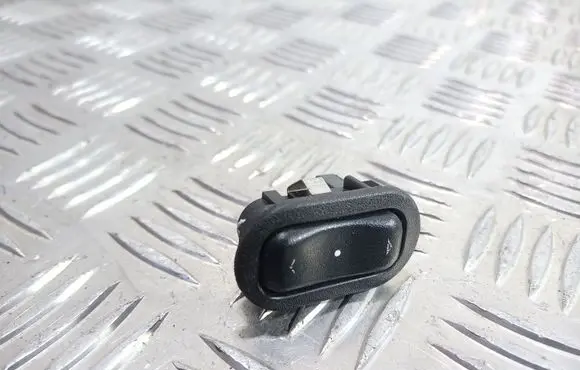 Opel Zafira A Electric window control switch 90561388