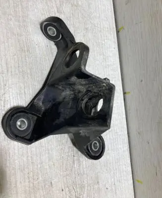 Volkswagen Beetle A5 Gear shift cable bracket 5Q0711789