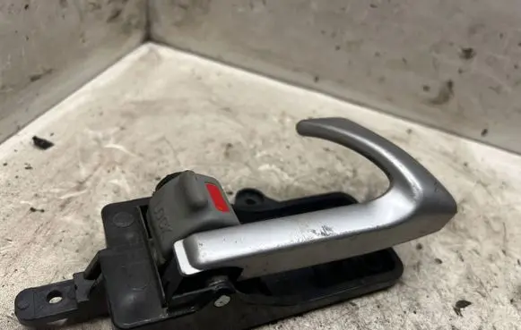 Hyundai Santa Fe Rear door interior handle 82623CM000