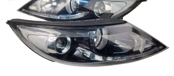 KIA Sportage Headlights/headlamps set 921013X 921023X