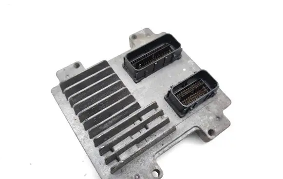 Ford Focus Engine control unit/module 55577841