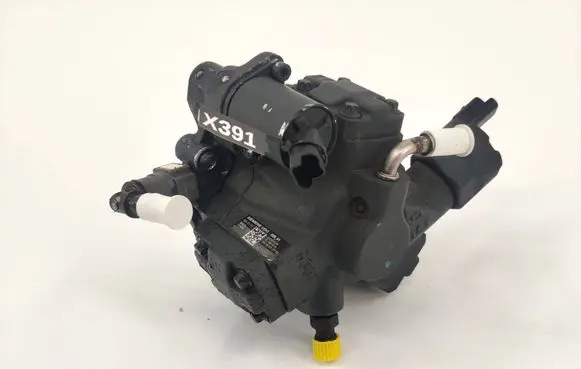 Volvo S40 Fuel injection high pressure pump 9683623780 A2C20000598