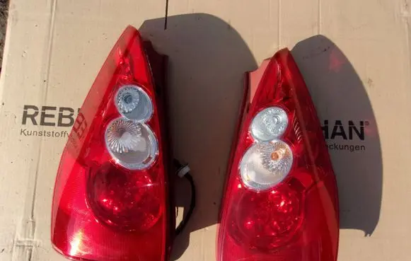 Mazda 5 Rear/tail lights set 