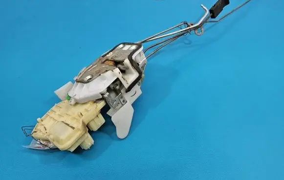Honda CR-V Front door lock IMPRK1586887