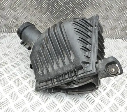 BMW X1 F48 F49 Air filter box 8513916 8513944