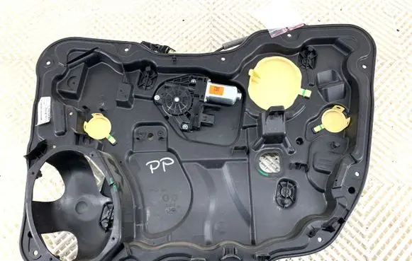 Jeep Cherokee Front door window regulator with motor 931401104