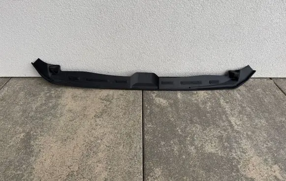 Audi A5 Engine compartment rubber 8W6823124