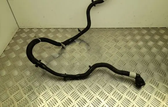 Tesla Model 3 Engine coolant pipe/hose 107759500D