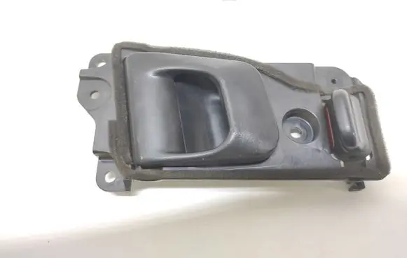 Mitsubishi Eclipse Front door interior handle