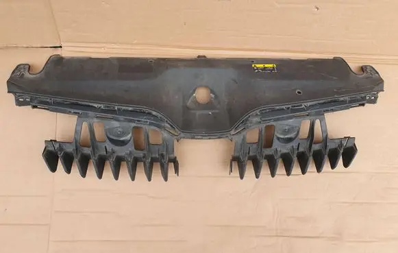 Skoda Superb B8 (3V) Radiator trim 3V0853343C