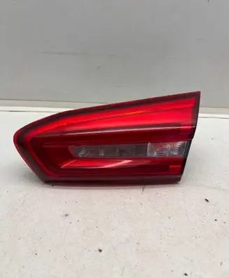 Tailgate rear/tail lights