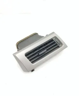 BMW 5 E60 E61 Dash center air vent grill 64226910731 5112001 14121810