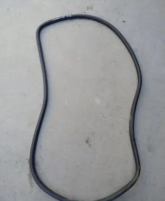 Volkswagen Tiguan Front door rubber seal 5N0867911