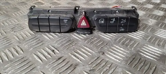 Mercedes-Benz CLK A209 C209 Hazard light switch 2038216258 3306170200 20626999001