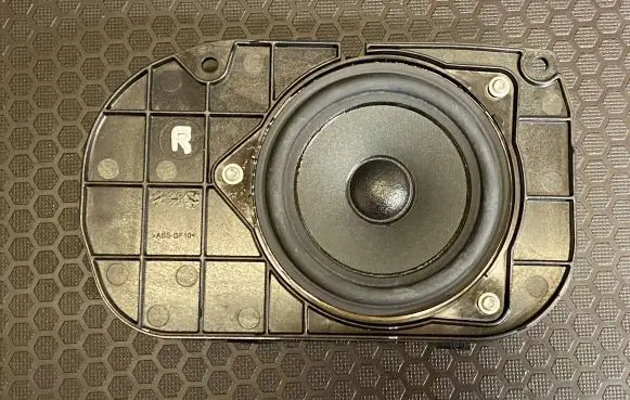BMW 5 F10 F11 Parcel shelf speaker 9239184 497108 16014910