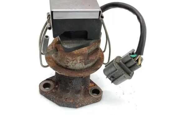 Honda Legend III KA9 EGR valve