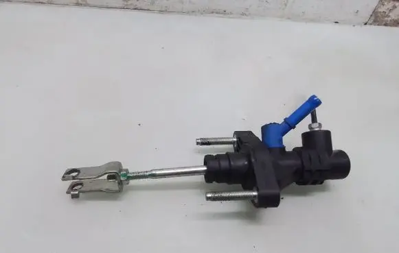 Toyota Avensis T250 Clutch master cylinder