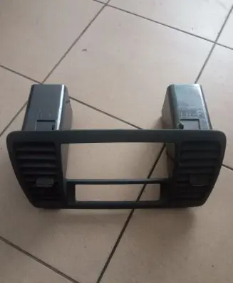 Subaru Legacy Dash center air vent grill