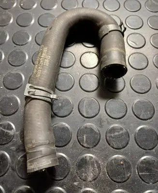 Porsche Cayenne (92A) Engine coolant pipe/hose 7P5815991 38W15