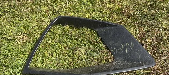 Audi Q8 Front bumper lower grill 4M8853258