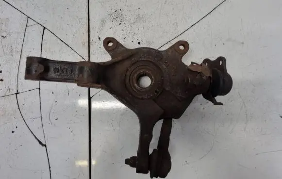 Renault Laguna I Front wheel hub