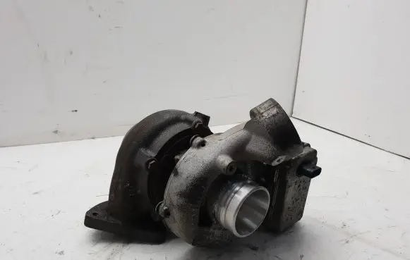 Mercedes-Benz C W204 Turbo A6519860200 22621162 A2C53412828