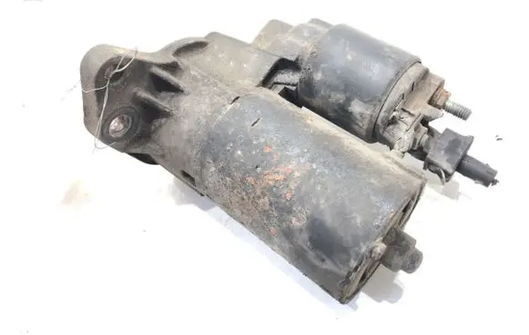 Volkswagen Golf IV Starter motor 0001121006