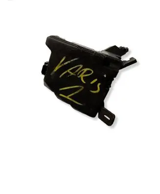 Toyota Yaris Fuse box set 8273052341
