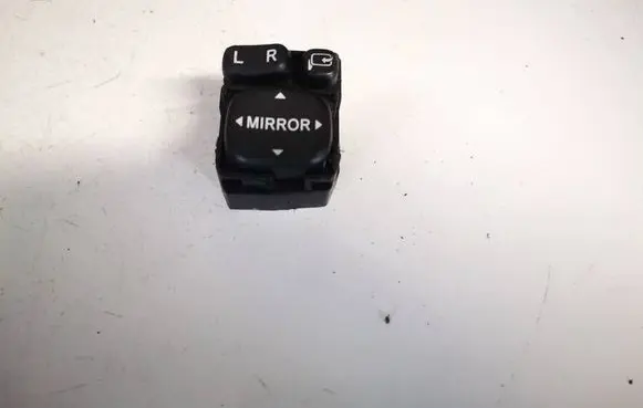 Lexus IS 220D-250-350 Wing mirror switch 183575
