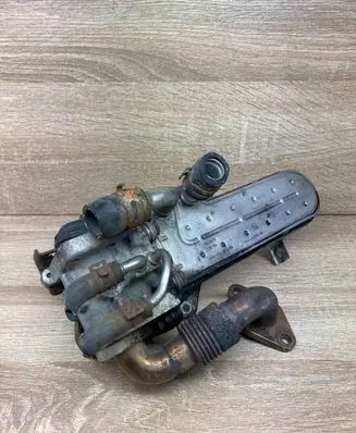 Volkswagen PASSAT B6 EGR valve cooler 038131513AD 038131521B0