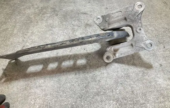 Opel Insignia B Rear control arm 22947238