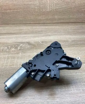 BMW 5 F10 F11 Rear window wiper motor 7213233 390201213