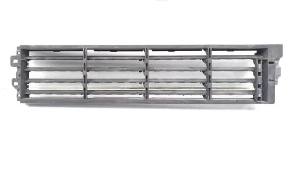 Nissan Qashqai Intercooler air channel guide 