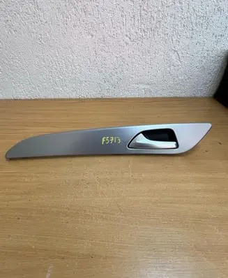 Mercedes-Benz GLE (W166 - C292) Rear door interior handle 1667301922 F5713