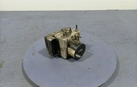 Renault Twingo II ABS Pump 8201065089