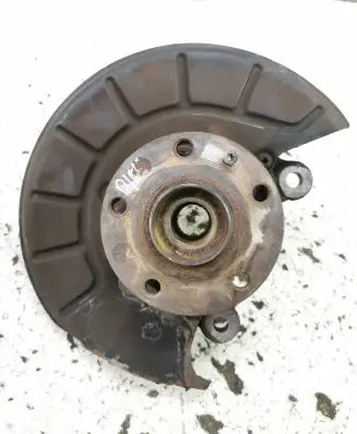 Volkswagen Touran II Front wheel hub