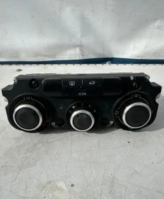 Volkswagen Golf V Climate control unit