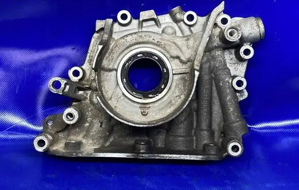 Ford Kuga II Oil pump BM5G6600