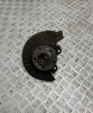 Front wheel hub